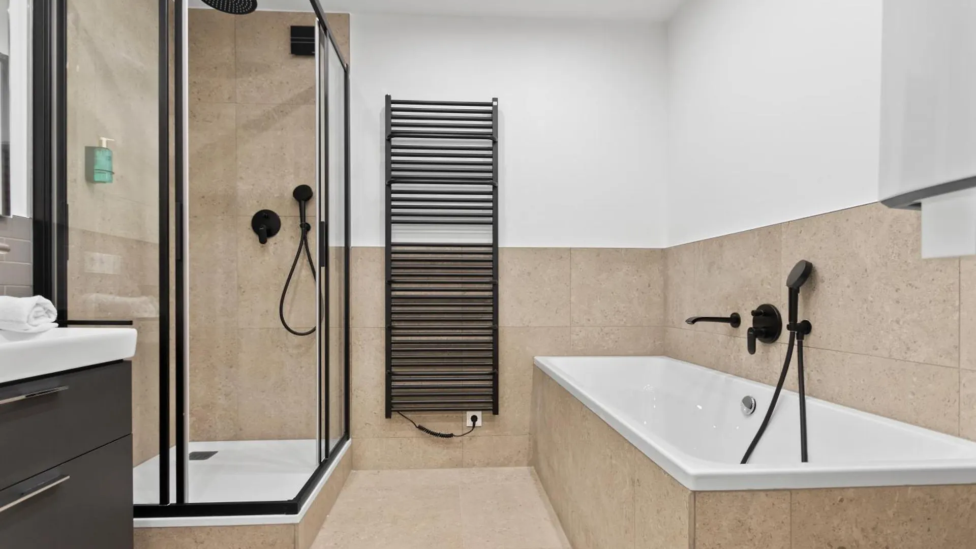 Flatista Homes - Central Station - 4 Br Monaco di Baviera Germania