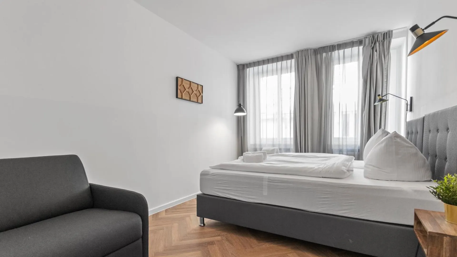 Flatista Homes - Central Station - 4 Br Monaco di Baviera